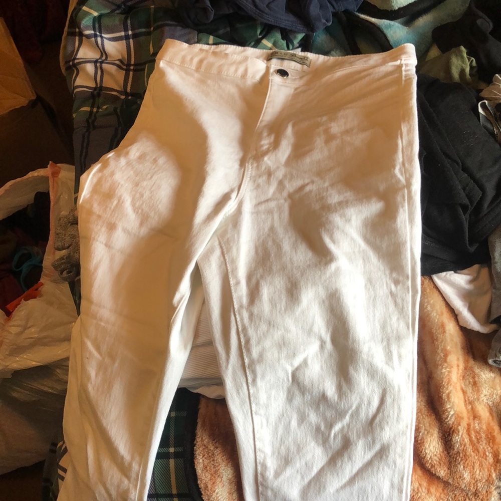 White jeggings